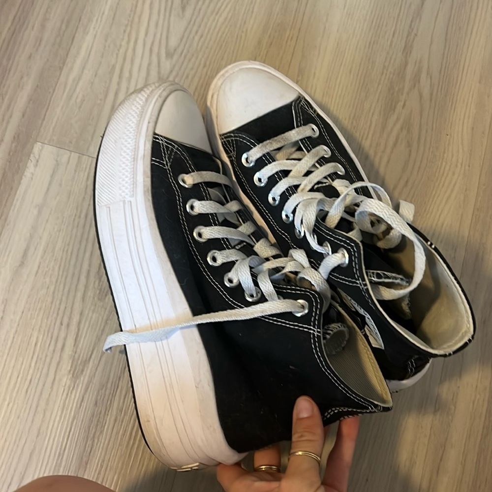 Platform converse